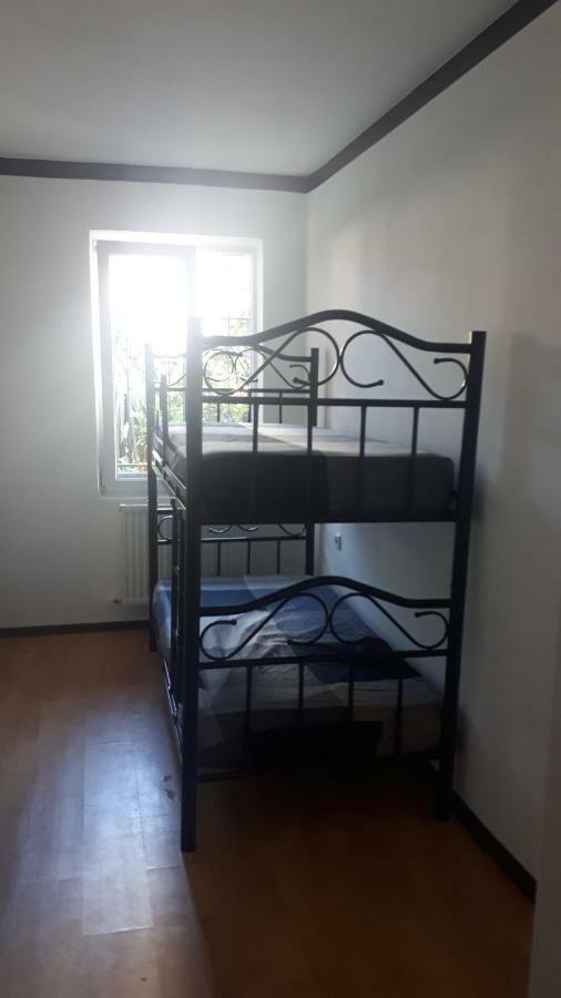 Enjoy The Hostel Batumi Zewnętrze zdjęcie